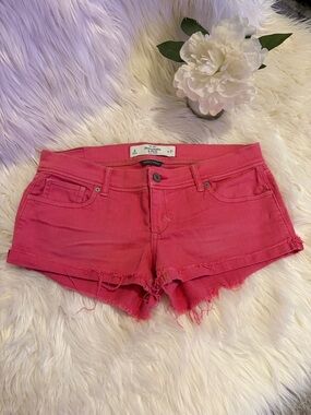 🌺Abercrombie & Fitch Hot Pink Distressed Denim Cutoff Shorts SIZE 4